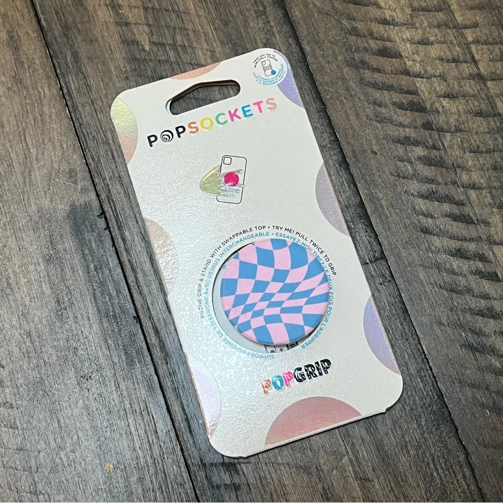 Popsockets | Wavy Checker Pattern Phone Socket Holder
